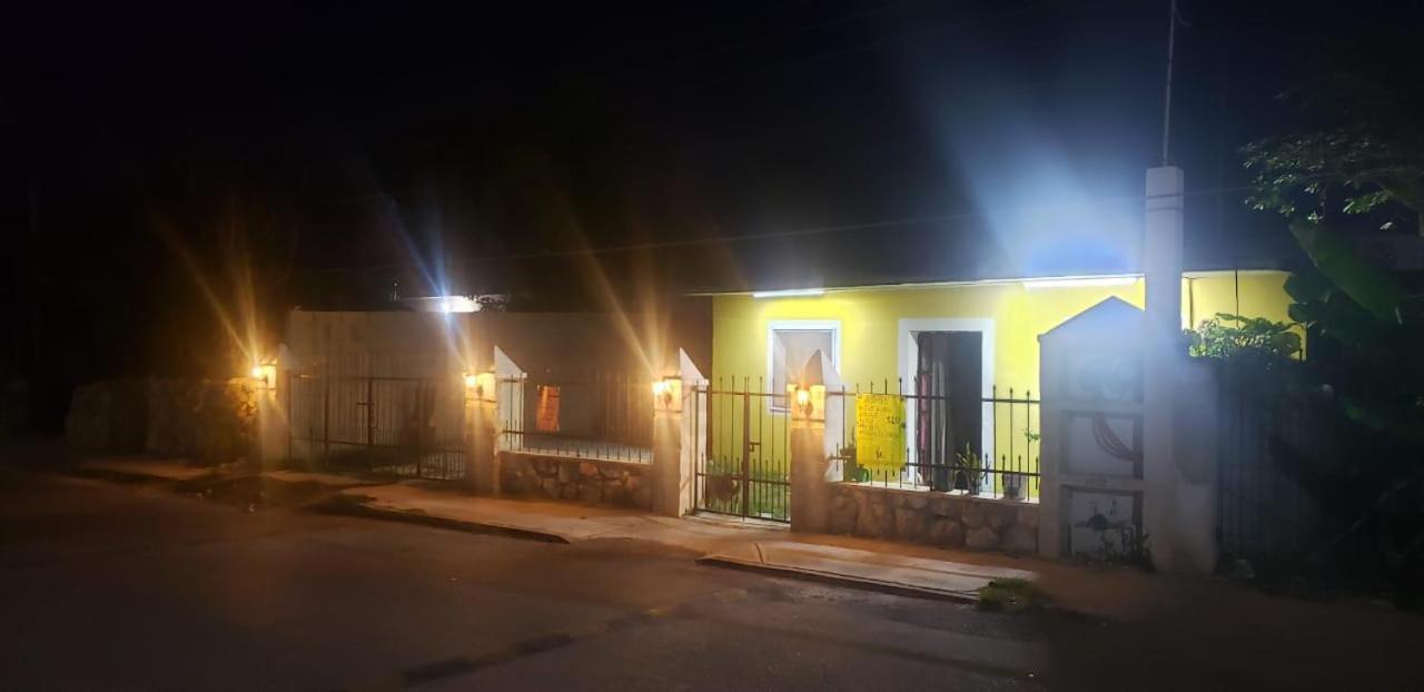 Casa Los Jarochos Valladolid  Exterior photo